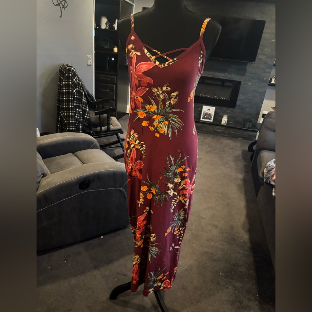 Women’s Burgundy Floral Maxi Dress with Spaghetti Straps